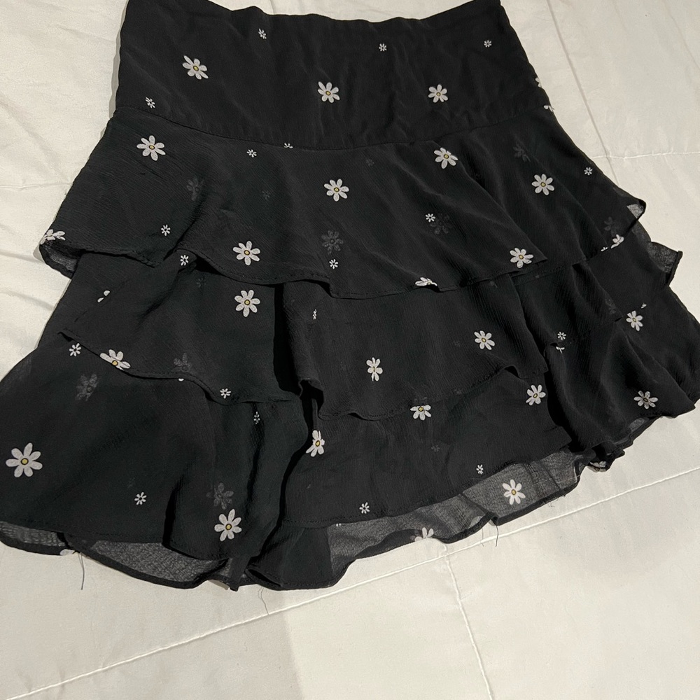 Black tiered skirt